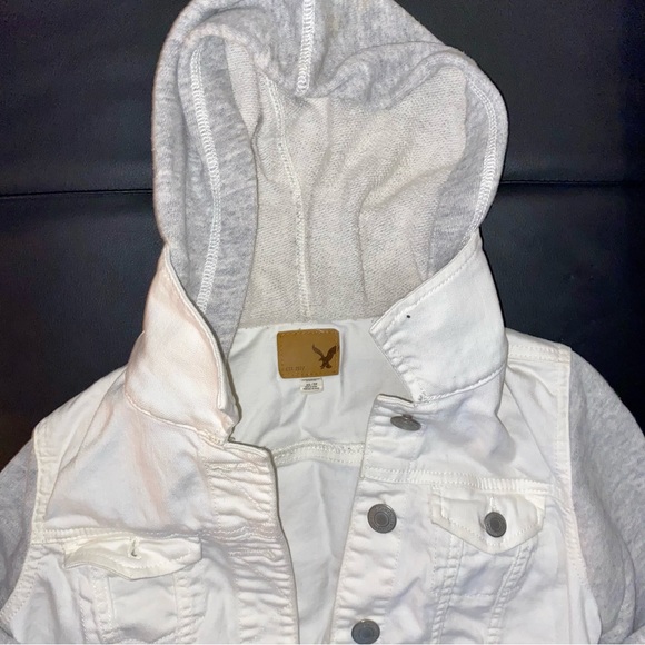 AE White Denim Sweater Jacket - Picture 2 of 3